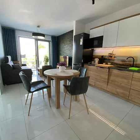 Miedzyzdroje,balticus Promenada Gwiazd 14, Z Odrebnym Salonem I Sypialnia Z Widokiem Na Morze Miedzyzdroje